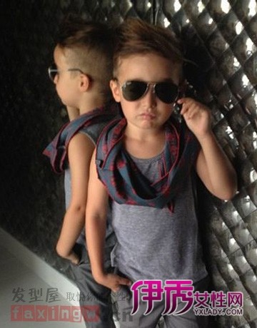 【<em>莫西干男生发型</em>】<em>2014莫西干男生发型图</em>片