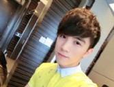 【型男<em>发型</em>】2014男<em>青年</em>时尚型男<em>短发发型图</em>